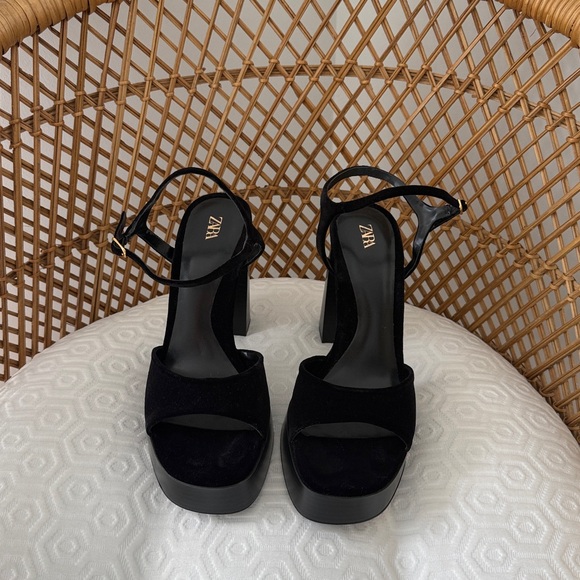 Zara Elegant Black Velvet Platform Sandals. Worn once. - Picture 1 of 5